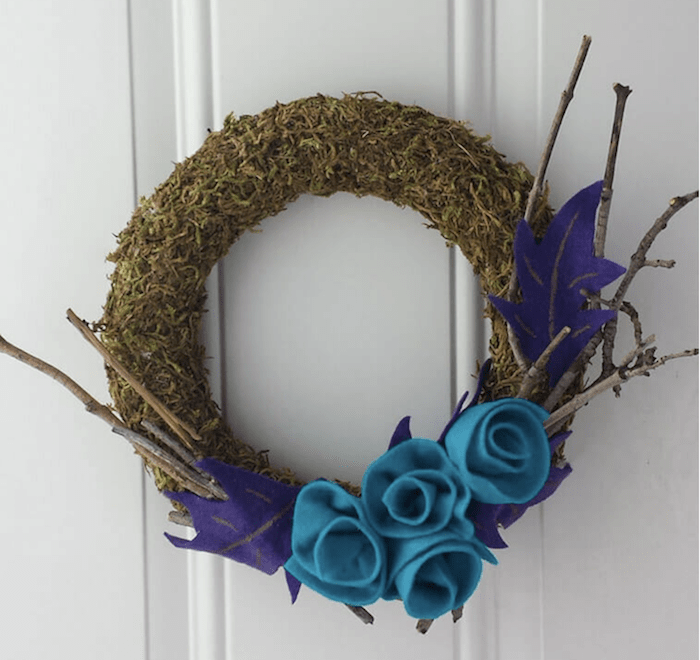 DIY Moss decor wreath idea
