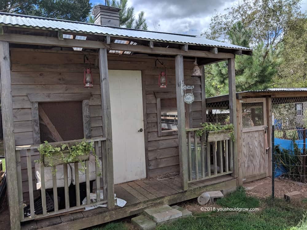 Chicken coop with run