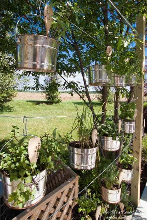 15 DIY Vertical Vegetable Garden Ideas & Projects • The Garden Glove